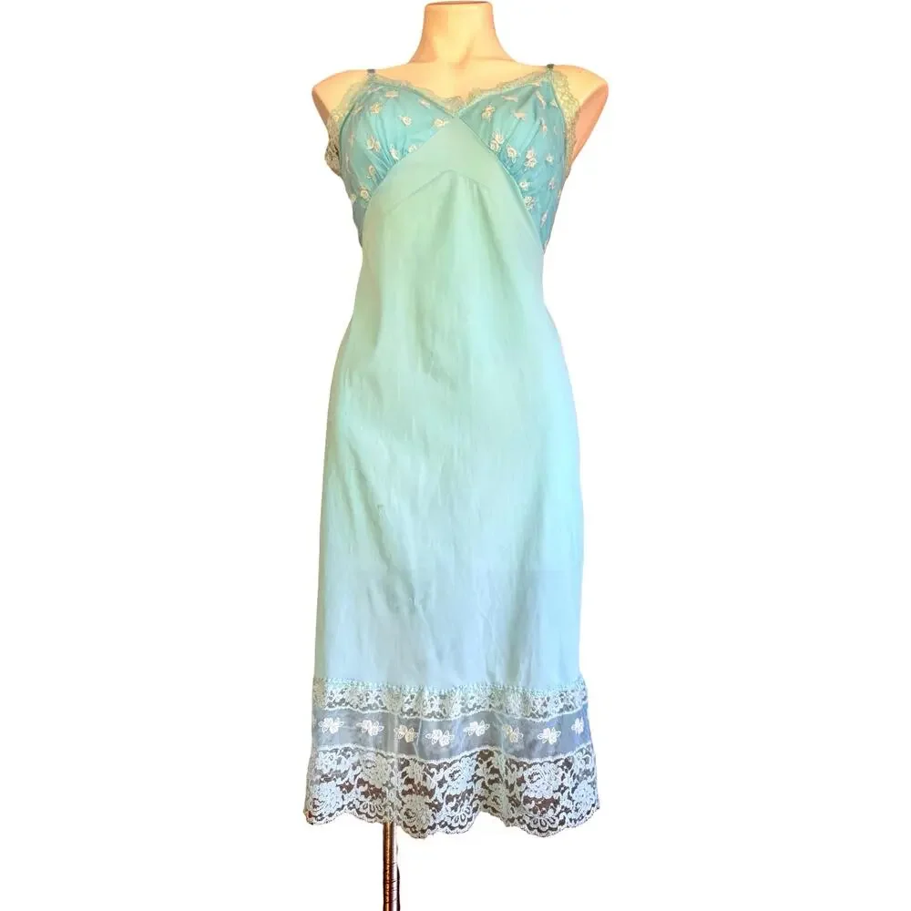 Vintage 1960s Rogers Baby Blue Nylon Tricot Full Slip Embroidered Lace Bodice 40
